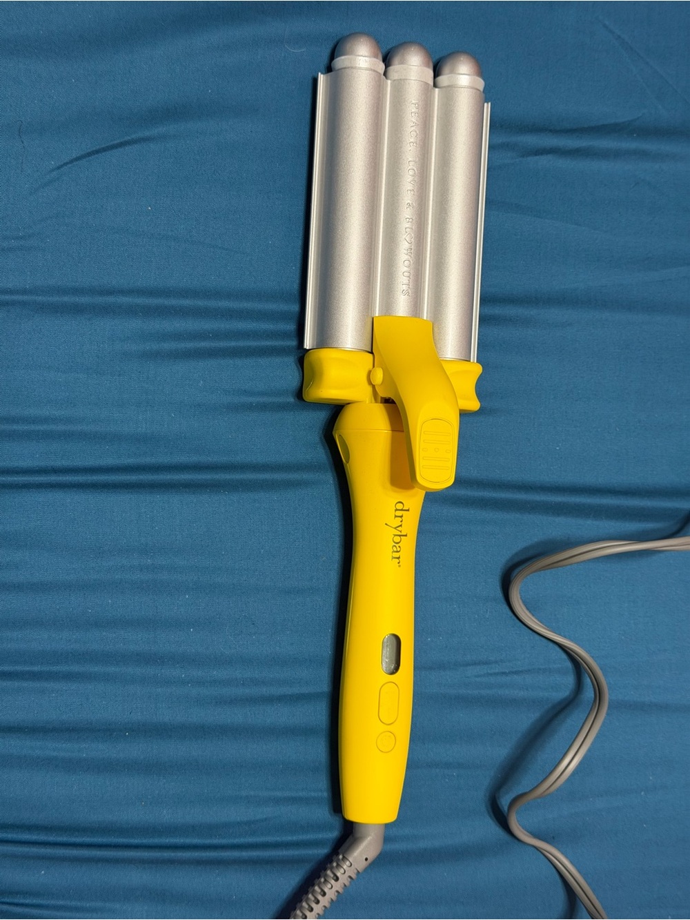 Drybar Triple Barrel Curling Iron Wand Yellow Model 900-2525-4 Used Works